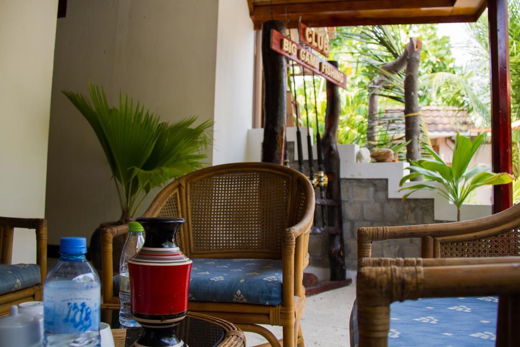 Alvi Star Inn Thulhaadhoo ภายนอก รูปภาพ