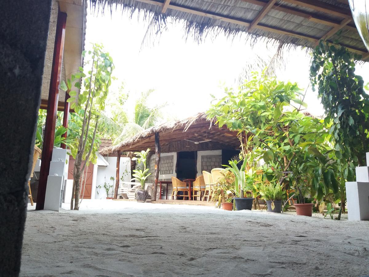 Alvi Star Inn Thulhaadhoo ภายนอก รูปภาพ
